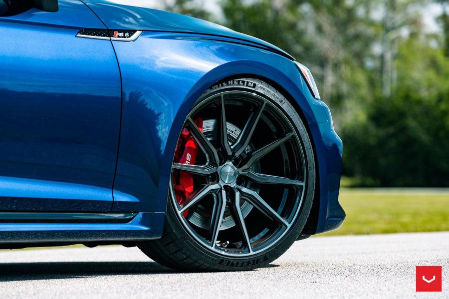 Детали экстерьера Audi RS5 Coupe on Vossen Wheels (HF-3) 2019 года  (фото 20 из 27)